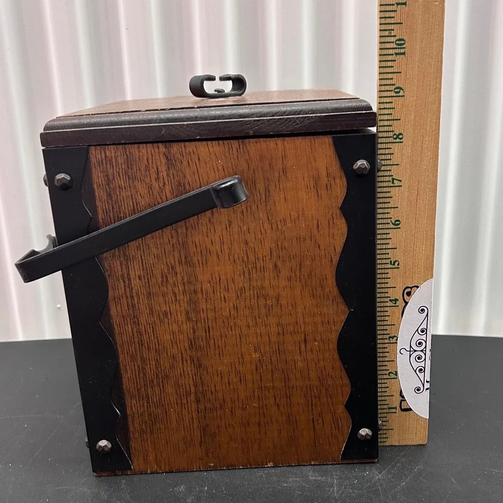 N/A vintage wooden
